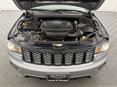 Used 2018 Jeep Grand Cherokee Altitude AWD/4WD image 36