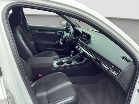 Used 2022 Honda Civic Sport image 18