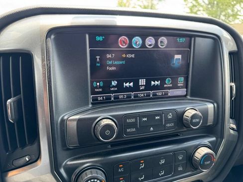 Used 2019 Chevrolet Silverado 1500 LT AWD/4WD image 20