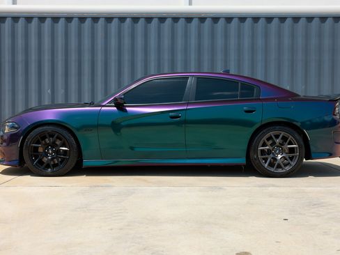 Used 2019 Dodge Charger Scat Pack RWD image 4