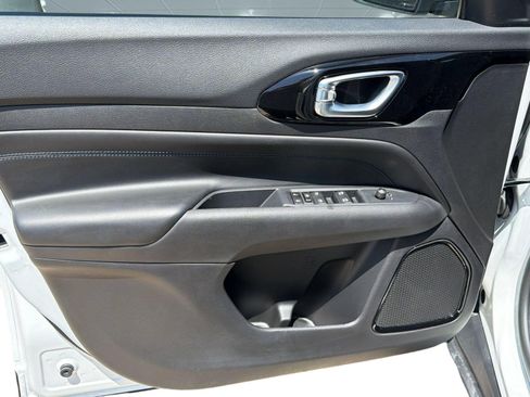 New 2026 Jeep Compass Latitude AWD/4WD image 14