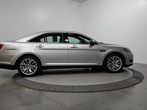 Used 2016 Ford Taurus Limited FWD image 7