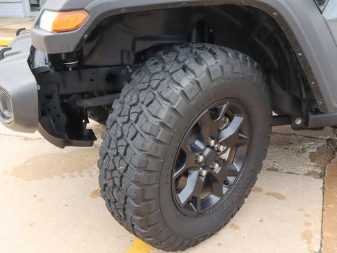 Used 2022 Jeep Wrangler Unlimited Sport AWD/4WD image 18