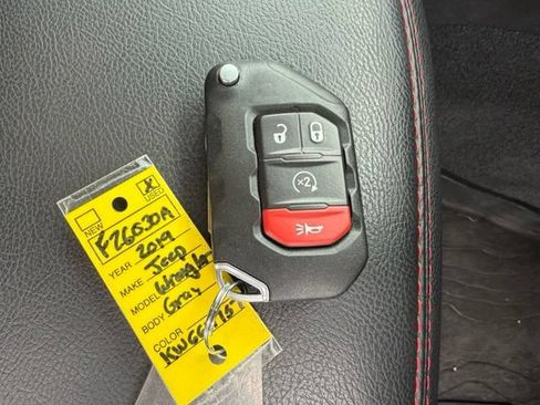 Used 2019 Jeep Wrangler Unlimited Rubicon AWD/4WD image 11