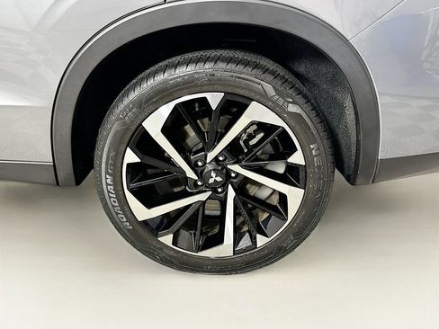 Used 2023 Mitsubishi Outlander SE FWD image 24