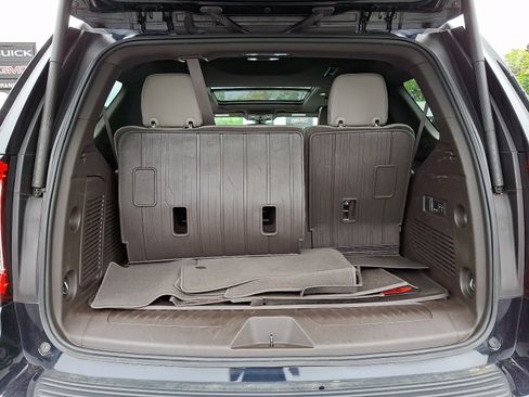 Used 2022 GMC Yukon SLT w/ SLT Premium Package AWD/4WD image 31