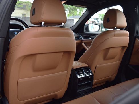 Used 2017 BMW 530i xDrive image 49