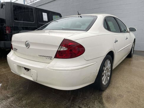 Used 2007 Buick LaCrosse CXS image 2