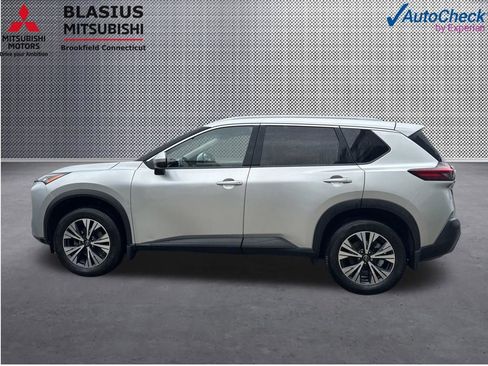 Used 2023 Nissan Rogue SV w/ SV Premium Package AWD/4WD image 18
