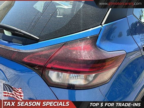 Used 2021 Nissan Kicks S FWD image 12
