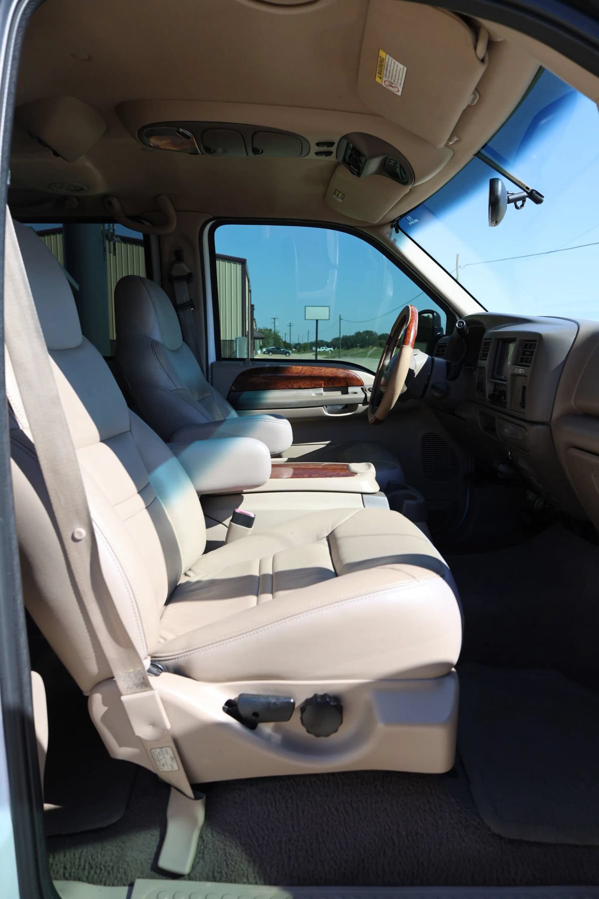 Used 2000 Ford Excursion Limited AWD/4WD image 45