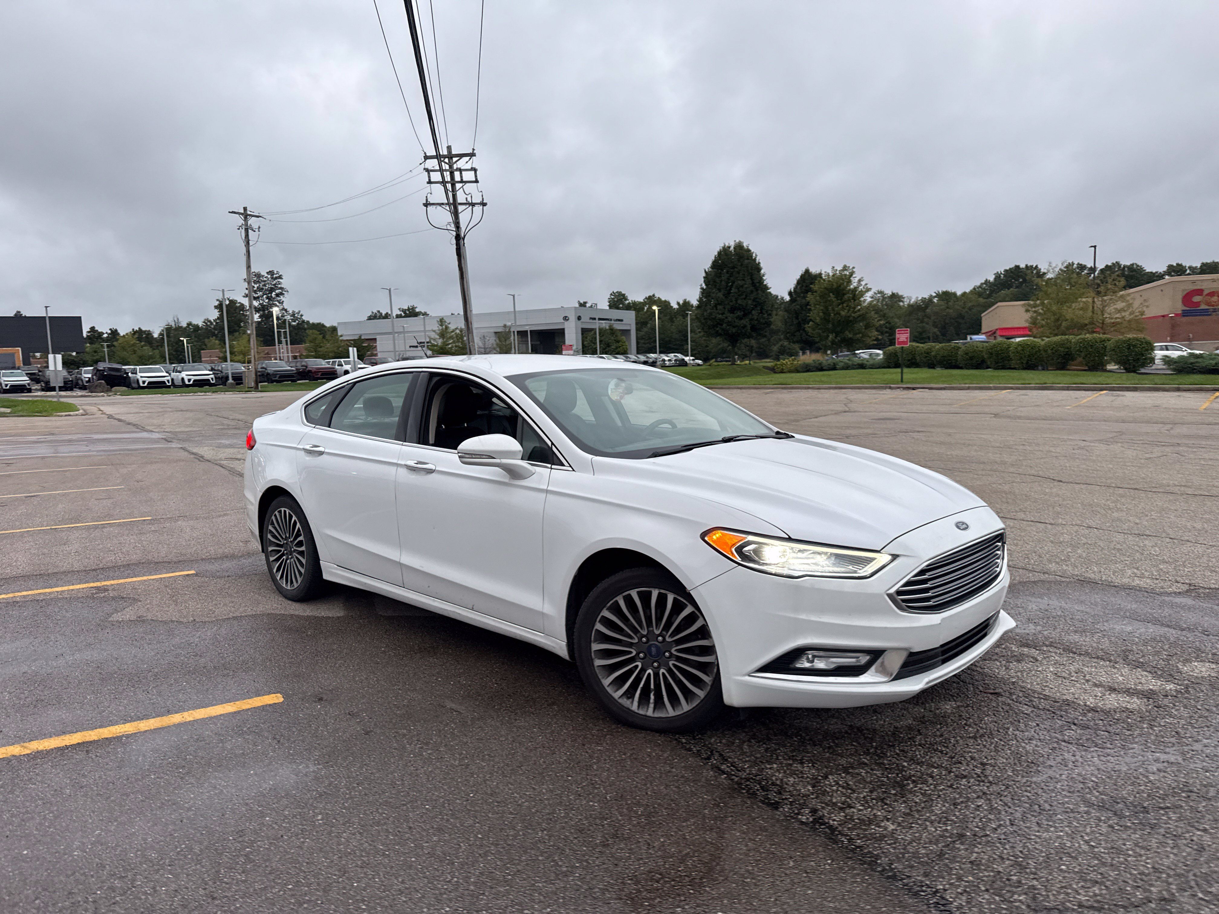 Used 2017 Ford Fusion Titanium FWD image 23