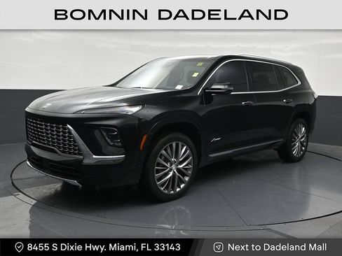 Used 2025 Buick Enclave Avenir w/ Trailering Package, 5000 lbs. FWD image 1