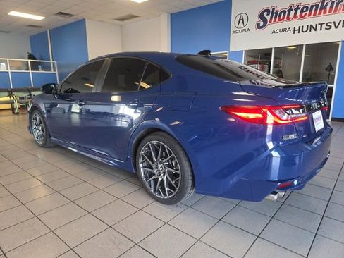 Used 2025 Toyota Camry XSE FWD image 6