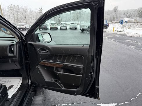 Used 2022 GMC Canyon Denali image 26