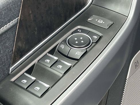 Used 2022 Ford F150 Lariat image 27