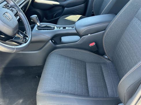 Used 2023 Honda HR-V Sport image 12