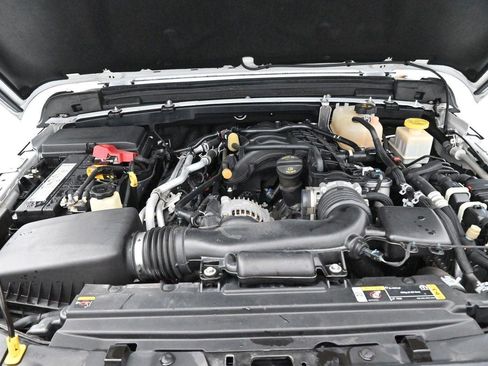 Used 2022 Jeep Gladiator Sport AWD/4WD image 31
