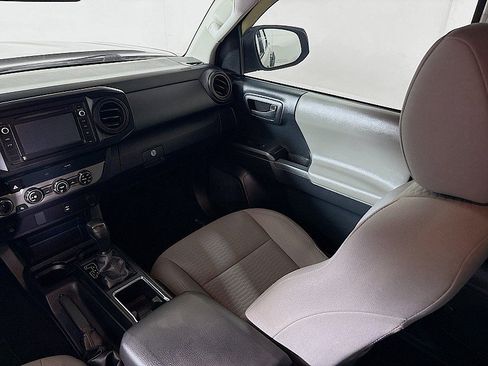 Used 2019 Toyota Tacoma SR w/ SR Convenience Package AWD/4WD image 21