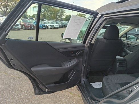 Used 2021 Subaru Outback 2.5i image 12