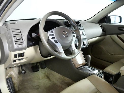 Used 2007 Nissan Altima 3.5 SE w/ XM Premium Pkg image 16
