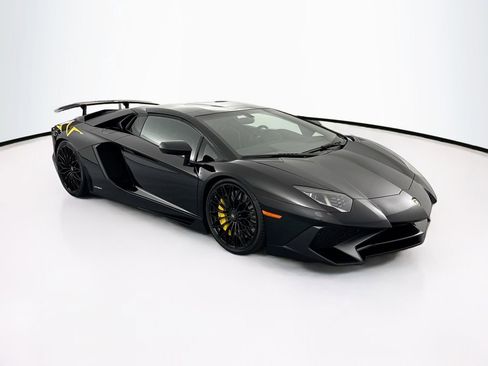 Used 2017 Lamborghini Aventador LP 750-4 Superveloce AWD/4WD image 36