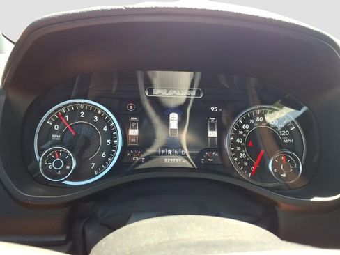 Used 2023 RAM 1500 Laramie AWD/4WD image 24