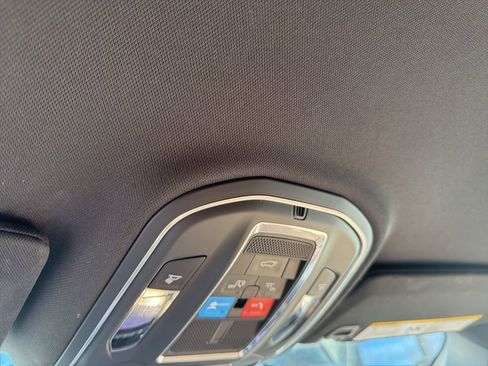 Used 2024 Jeep Grand Cherokee L Limited AWD/4WD image 4