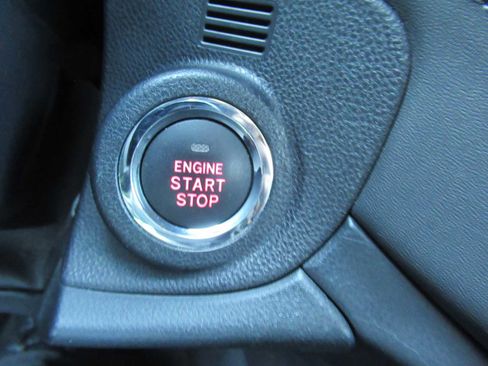 Used 2020 Subaru Outback Limited image 35