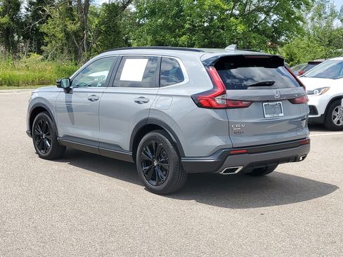 Certified 2023 Honda CR-V Sport Touring image 2