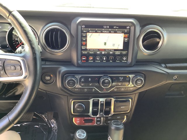 Used 2022 Jeep Wrangler Unlimited Rubicon w/ Xtreme Recon 35" Tire Package AWD/4WD image 17
