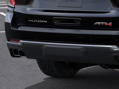 New 2026 GMC Yukon XL AT4 w/ AT4 Premium Package image 38