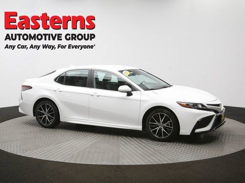 Used 2023 Toyota Camry SE image 41