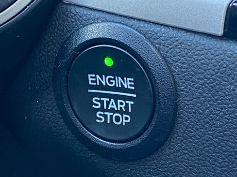 Used 2022 Ford Escape SE w/ Convenience Package image 17