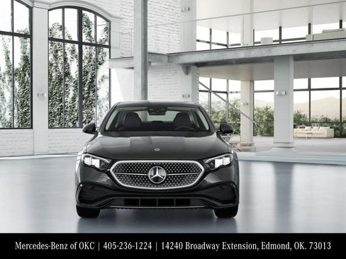 Used 2025 Mercedes-Benz E 350 Sedan image 7