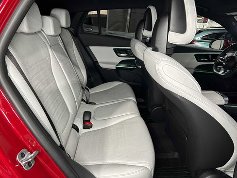Certified 2025 Mercedes-Benz GLC 300 4MATIC image 14