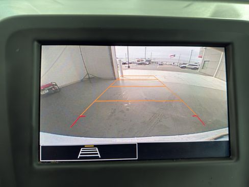 Used 2022 Chevrolet Equinox LT image 23