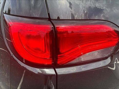 Used 2023 Chrysler Voyager LX FWD image 23