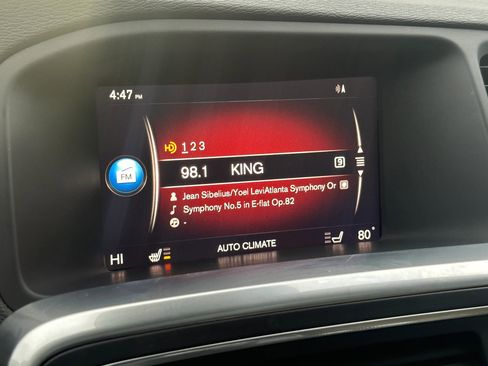 Used 2018 Volvo V60 T5 Dynamic w/ Vision Package image 43