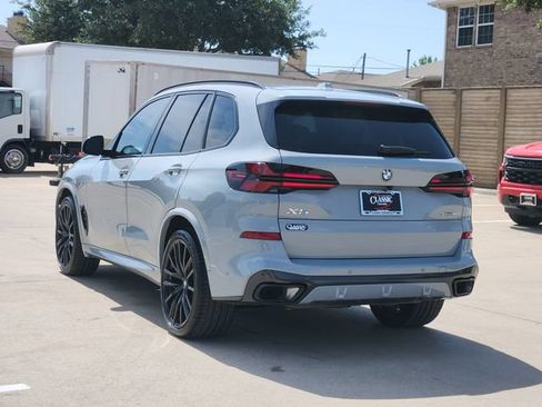 Used 2024 BMW X5 xDrive40i w/ M Sport Package AWD/4WD image 3