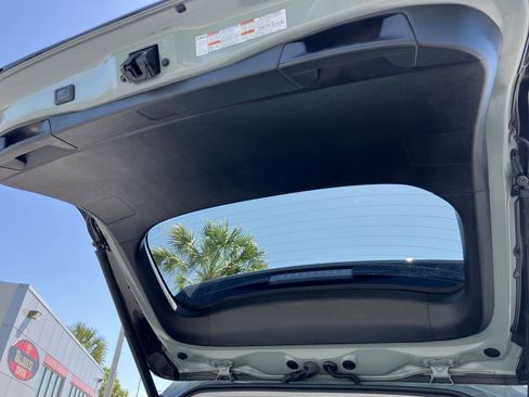 Used 2022 Toyota RAV4 XLE w/ Convenience Package image 25