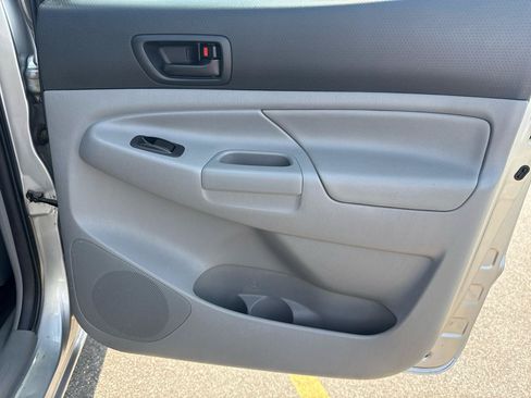 Used 2014 Toyota Tacoma 4x4 Double Cab image 26
