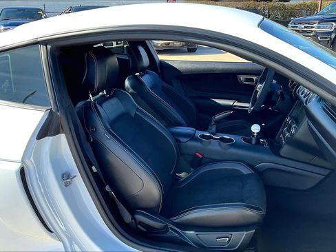 Used 2016 Ford Mustang Shelby GT350 w/ Technology Package image 9