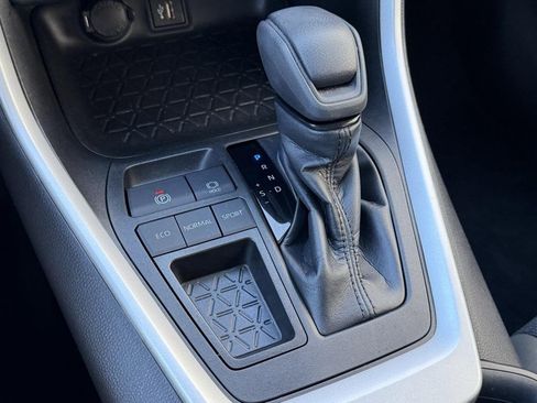 Used 2023 Toyota RAV4 LE image 20