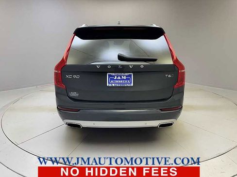 Used 2021 Volvo XC90 T6 Momentum image 4