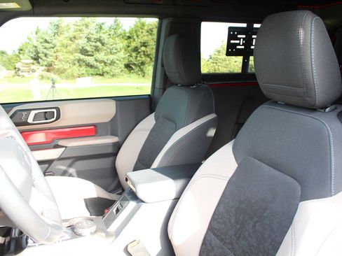 Used 2023 Ford Bronco Wildtrak AWD/4WD image 23
