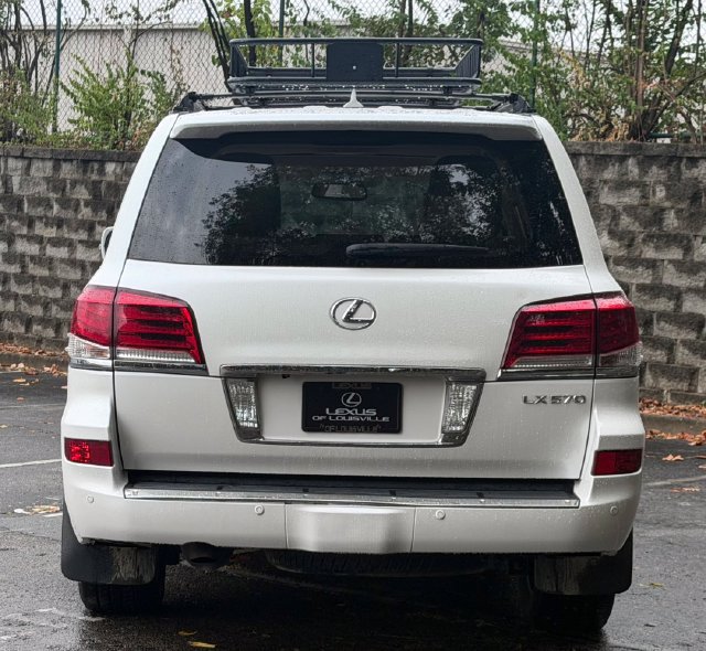 Used 2015 Lexus LX 570 4WD w/ Luxury Package image 42