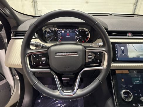 Used 2023 Land Rover Range Rover Velar R-Dynamic S image 21