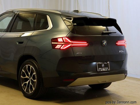 Certified 2025 BMW X3 xDrive30i image 8