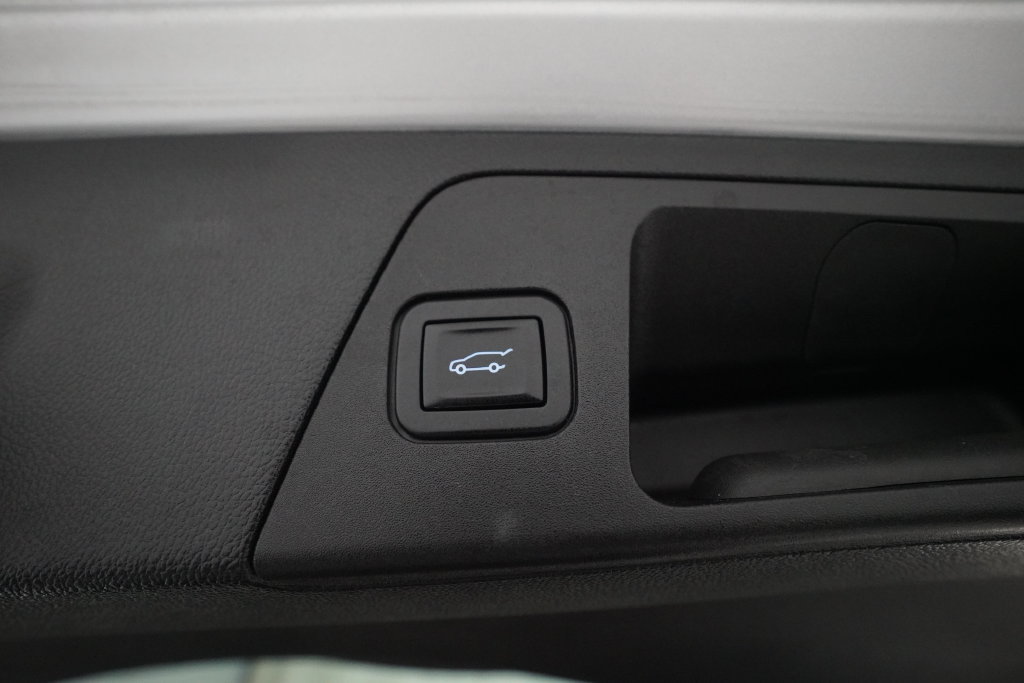 Used 2019 Buick Envision Essence FWD image 15